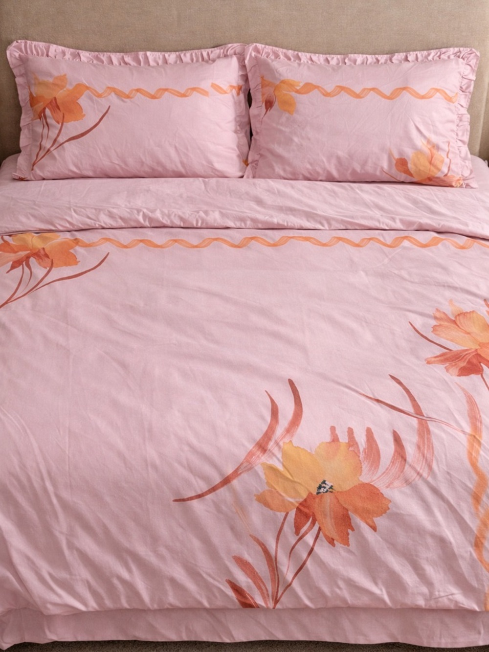Pink Floral Printed Duvet cover Bed Sheet Set with pillow covers 4 pc set